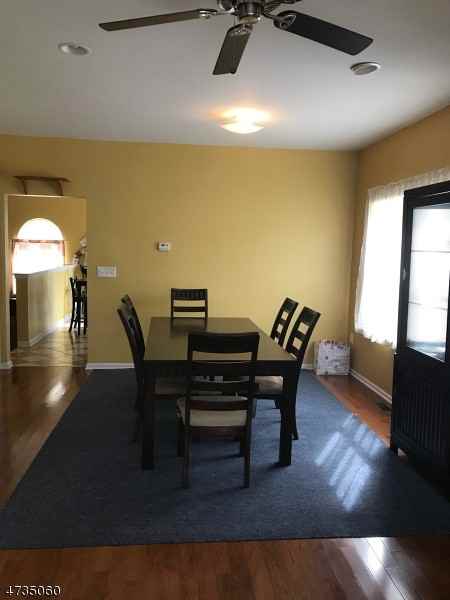 4 Paul Pl - Photo 3 of 7