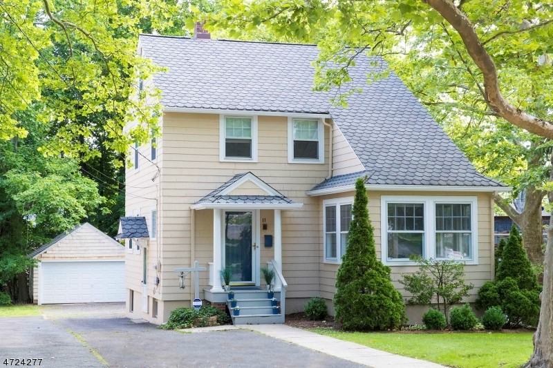 11 Dempster Rd - Photo 2 of 13
