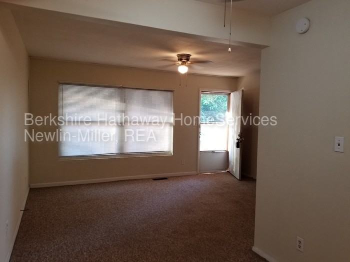 2700 E Haythorne Ave - Photo 3 of 8