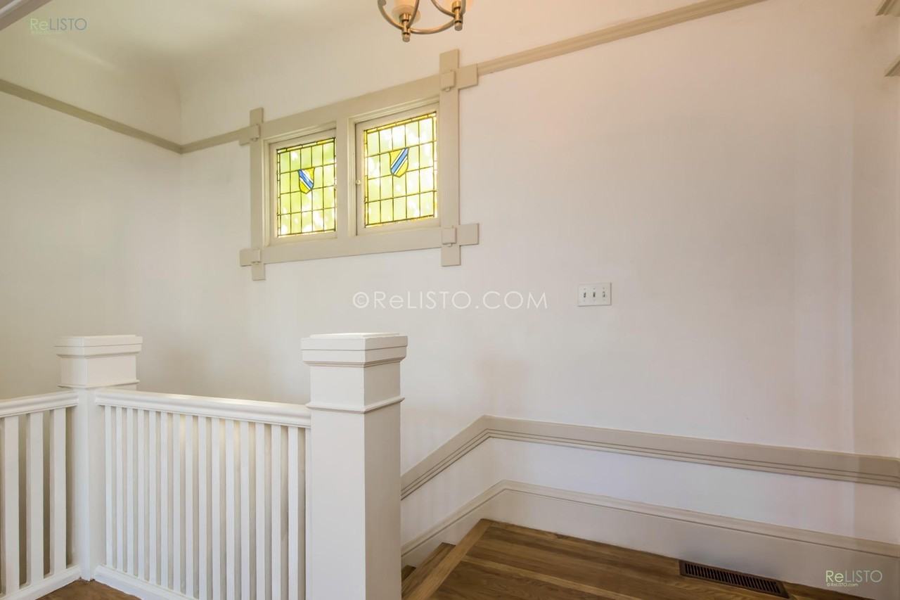 682 Church St - Photo 3 of 21