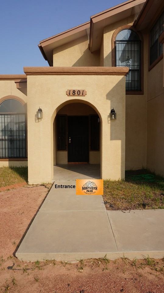 1801 Garden Gate Way - Photo 2 of 32