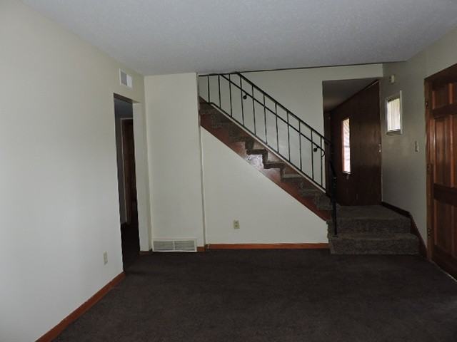 5112 Christopher Ave - Photo 2 of 11