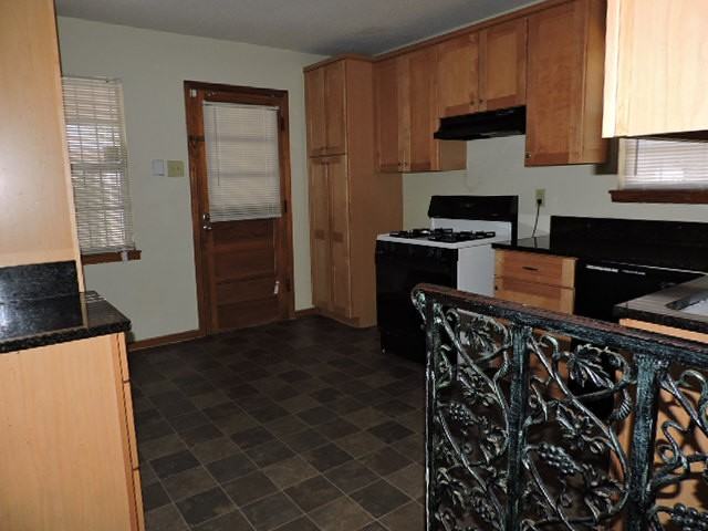 5112 Christopher Ave - Photo 3 of 11
