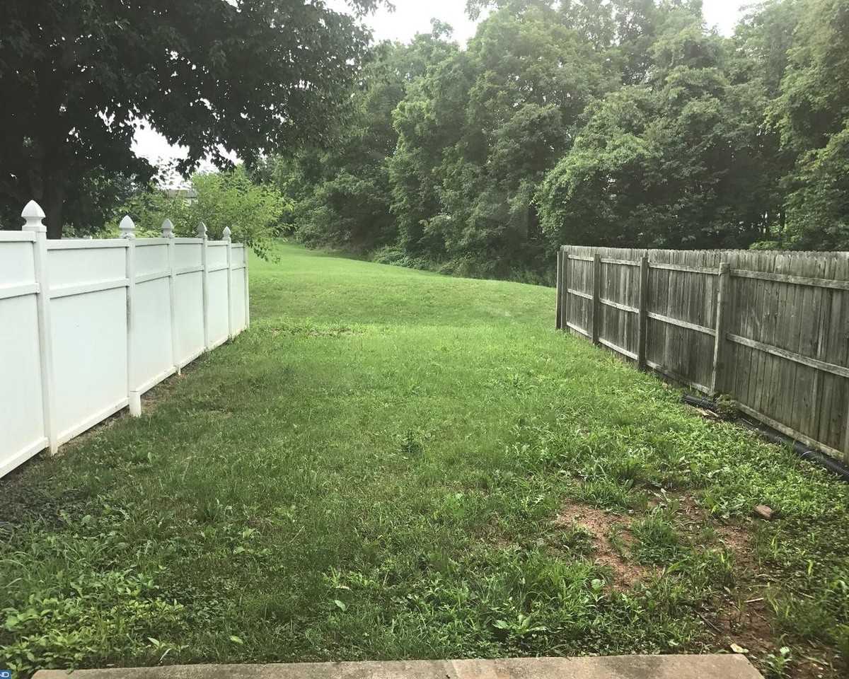 746 Morris Rd - Photo 3 of 16