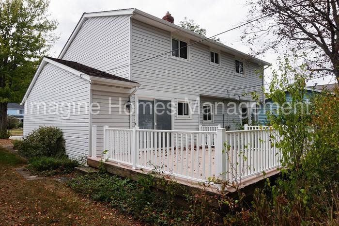 6695 Glenallen Ave - Photo 2 of 10