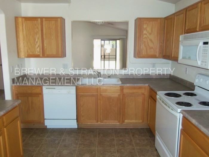 3521 E Juanita Ave - Photo 3 of 10