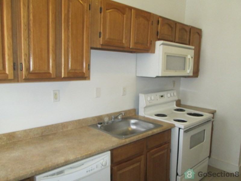 2315 McCulloh St - Photo 3 of 5