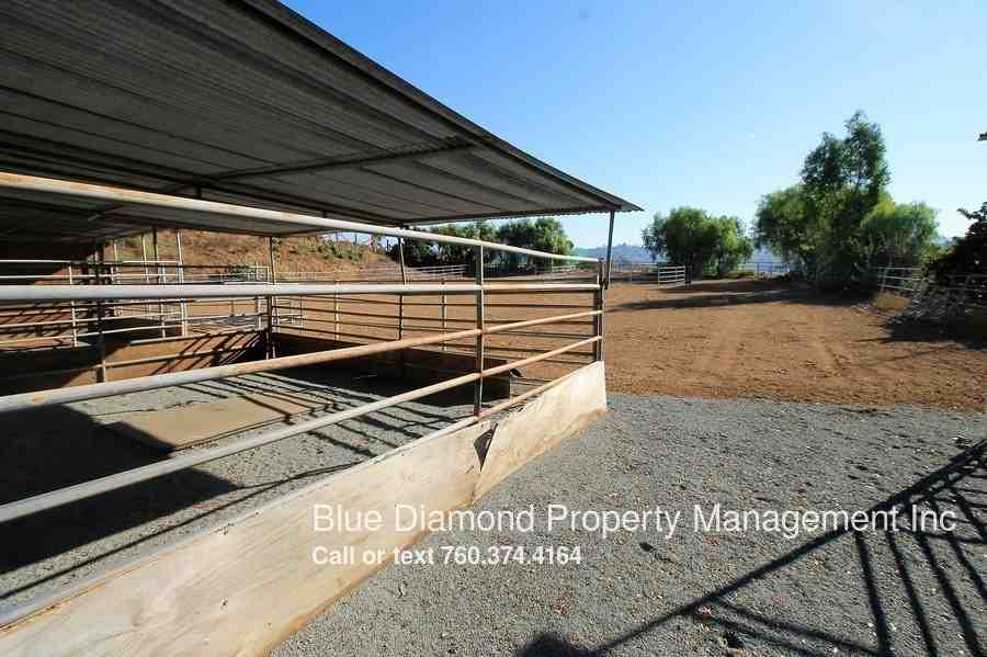 9519 Mt Israel Rd - Photo 2 of 14