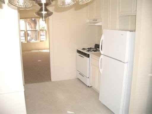 308 N Miller St - Photo 2 of 9