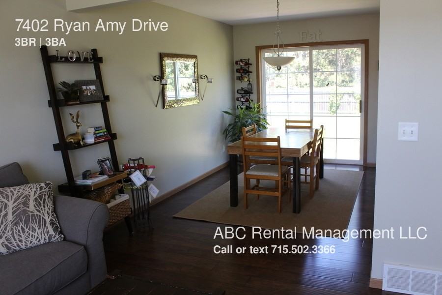 7402 Ryan Amy Dr - Photo 3 of 15