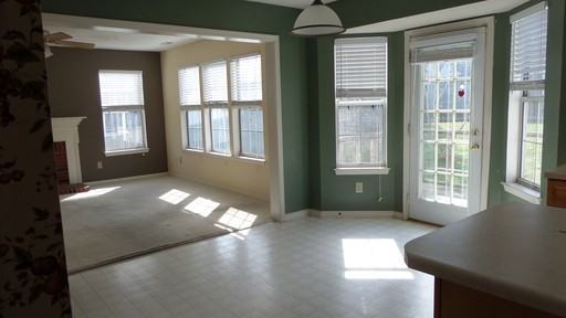 133 Rose St - Photo 3 of 7