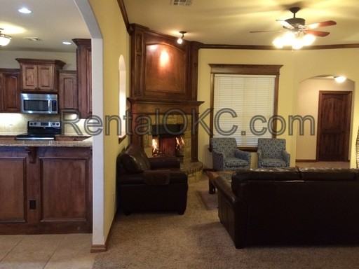 12527 SE 74th St - Photo 2 of 15