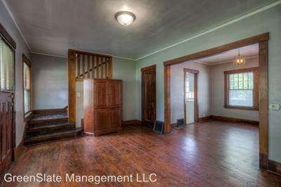 618 S 33rd St - Photo 2 of 19