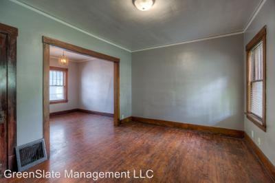 618 S 33rd St - Photo 3 of 19