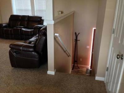 25 25 St NW - Photo 2 of 7