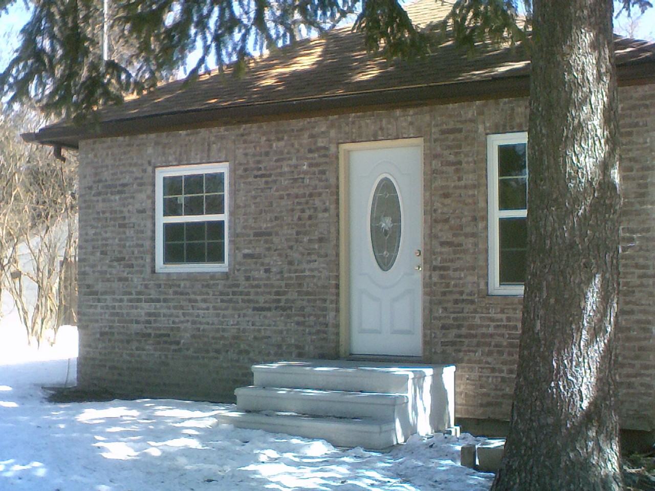 10223 29th Ave - Photo 2 of 8