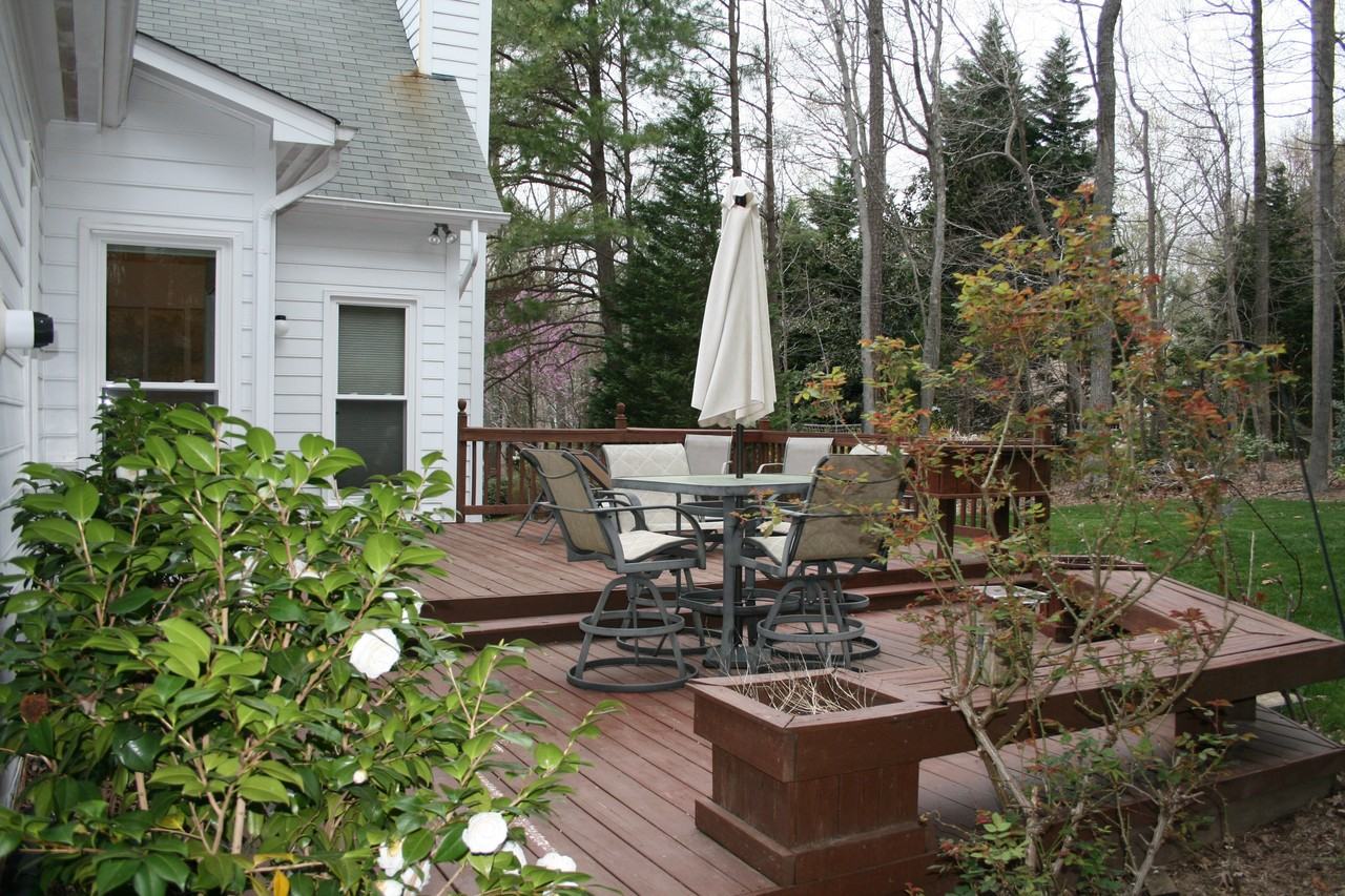 211 Coltsgate Dr - Photo 2 of 25