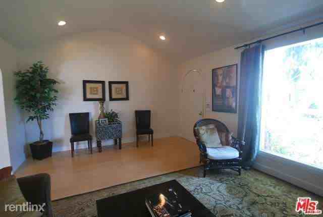 101 N La Peer Dr - Photo 2 of 13