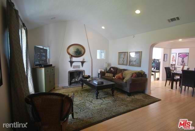 101 N La Peer Dr - Photo 3 of 13
