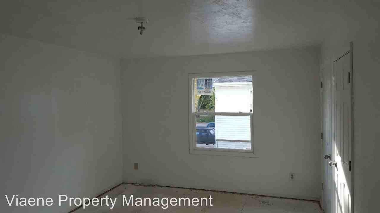 987 7th st. A,B,C,D - Photo 2 of 4