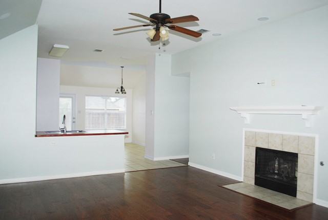 12125 Toffee St - Photo 3 of 13