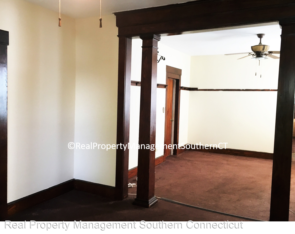 429 Shelton Ave - Photo 3 of 12