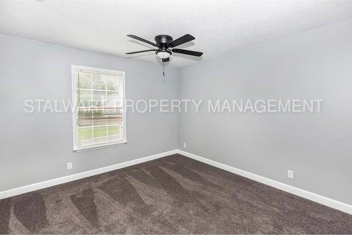 15143 Glenwood - Photo 3 of 16