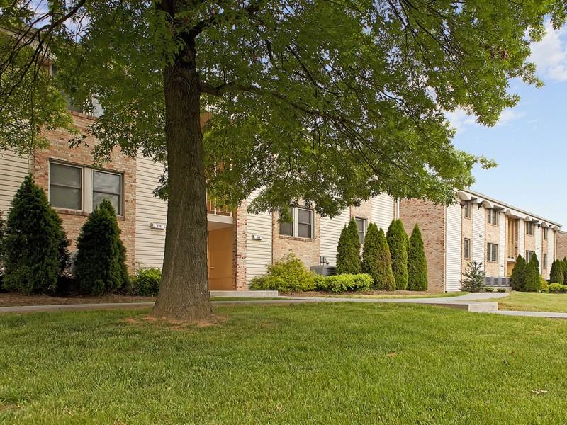 West Creek Manor - Photo 2 of 14