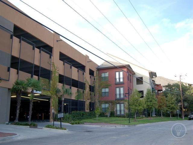 Vue Fitzhugh - Photo 3 of 6