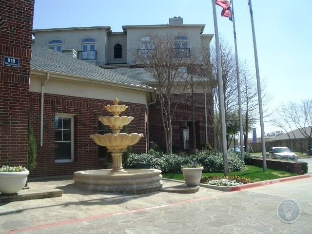 910 Texas Street - Photo 3 of 5