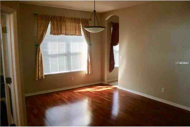 5340 Villagebrook Dr - Photo 3 of 23