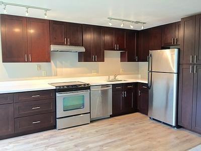 10022 Meydenbauer Way SE - Photo 3 of 16