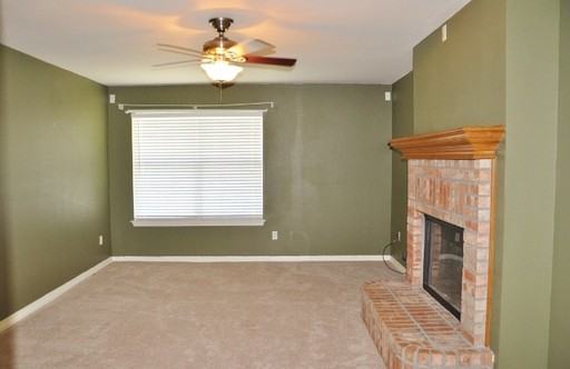 105 Pioneer Ct - Photo 3 of 10