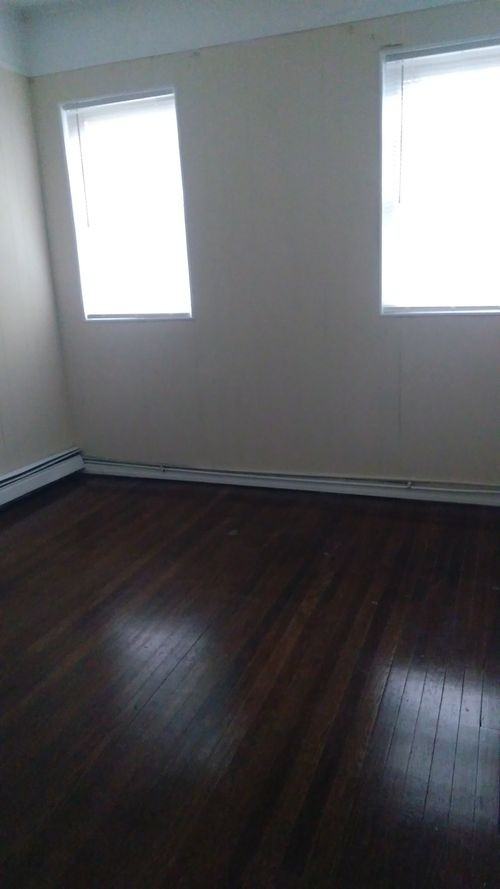 95 Unqua Rd 1 - Photo 2 of 5