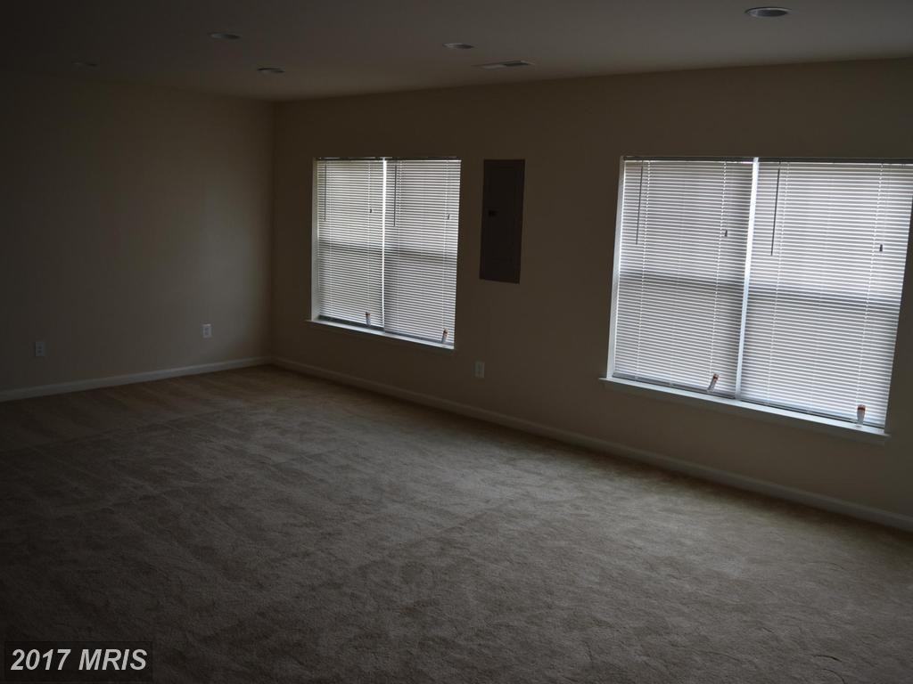 108 Rotunda Dr - Photo 2 of 26