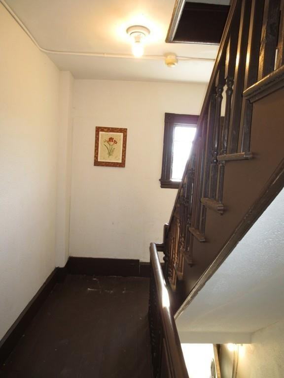 23 Jordan St #23 - Photo 3 of 14