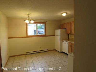 525 5th St Ct - Photo 2 of 8