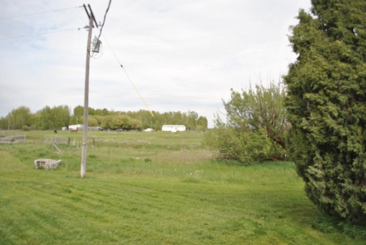 576 N 2600 E - Photo 2 of 14