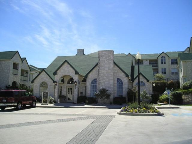 River Hill Apartments - Photo 3 of 6