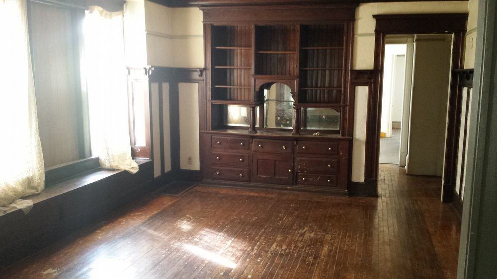 1941 N 36th St - Photo 2 of 10