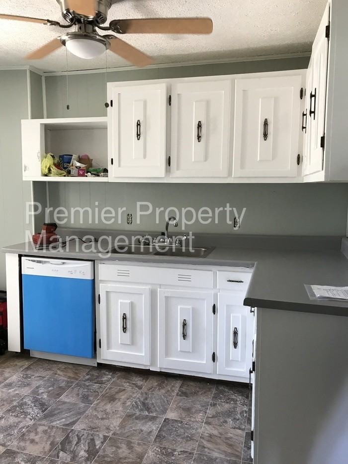 111 W High St - Photo 2 of 12