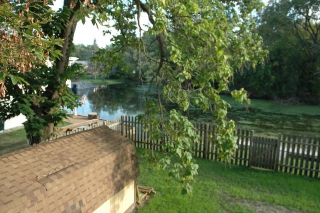 26347 Forest Ct - Photo 3 of 9