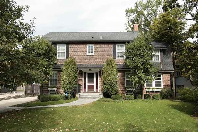 63 Crescent Dr - Photo 2 of 15