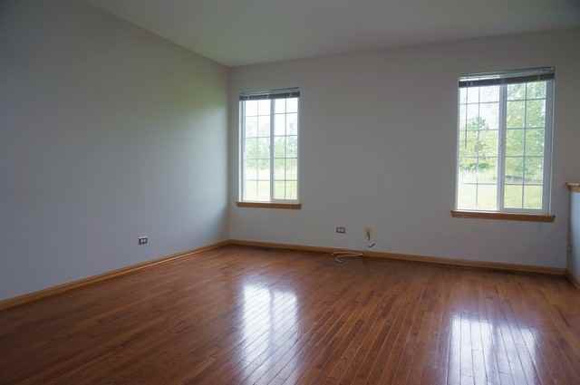 28118 W Niagara St - Photo 3 of 23