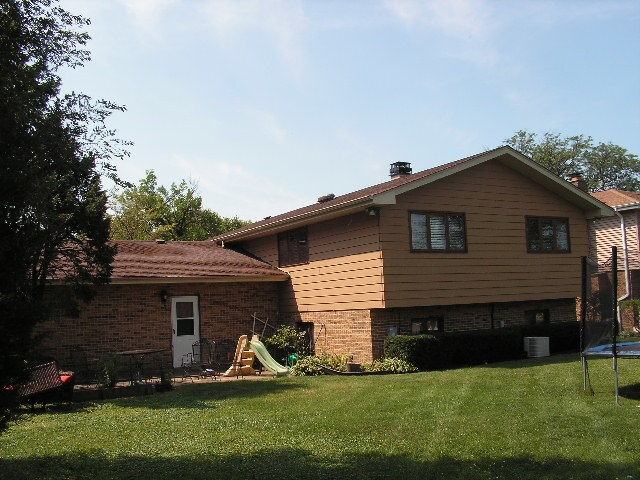 1110 68th St - Photo 2 of 25