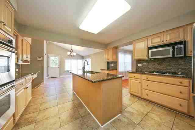 800 Jefferson St - Photo 2 of 23