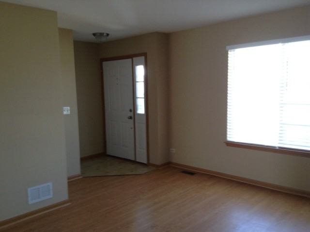 233 E Cobbler Ct - Photo 2 of 14