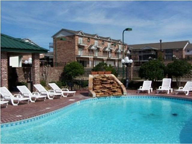 Parkwest II - Photo 2 of 6