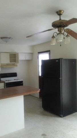 214 Linn Ct #D - Photo 2 of 6