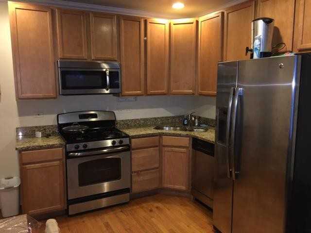 2854 W Rosemont Ave #3 - Photo 2 of 6
